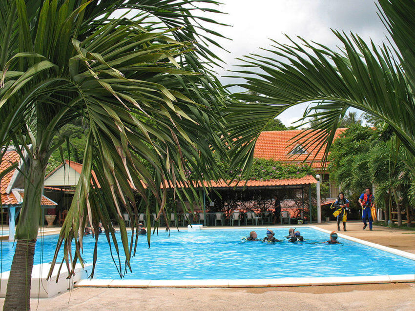 Scuba Diving Pool Training