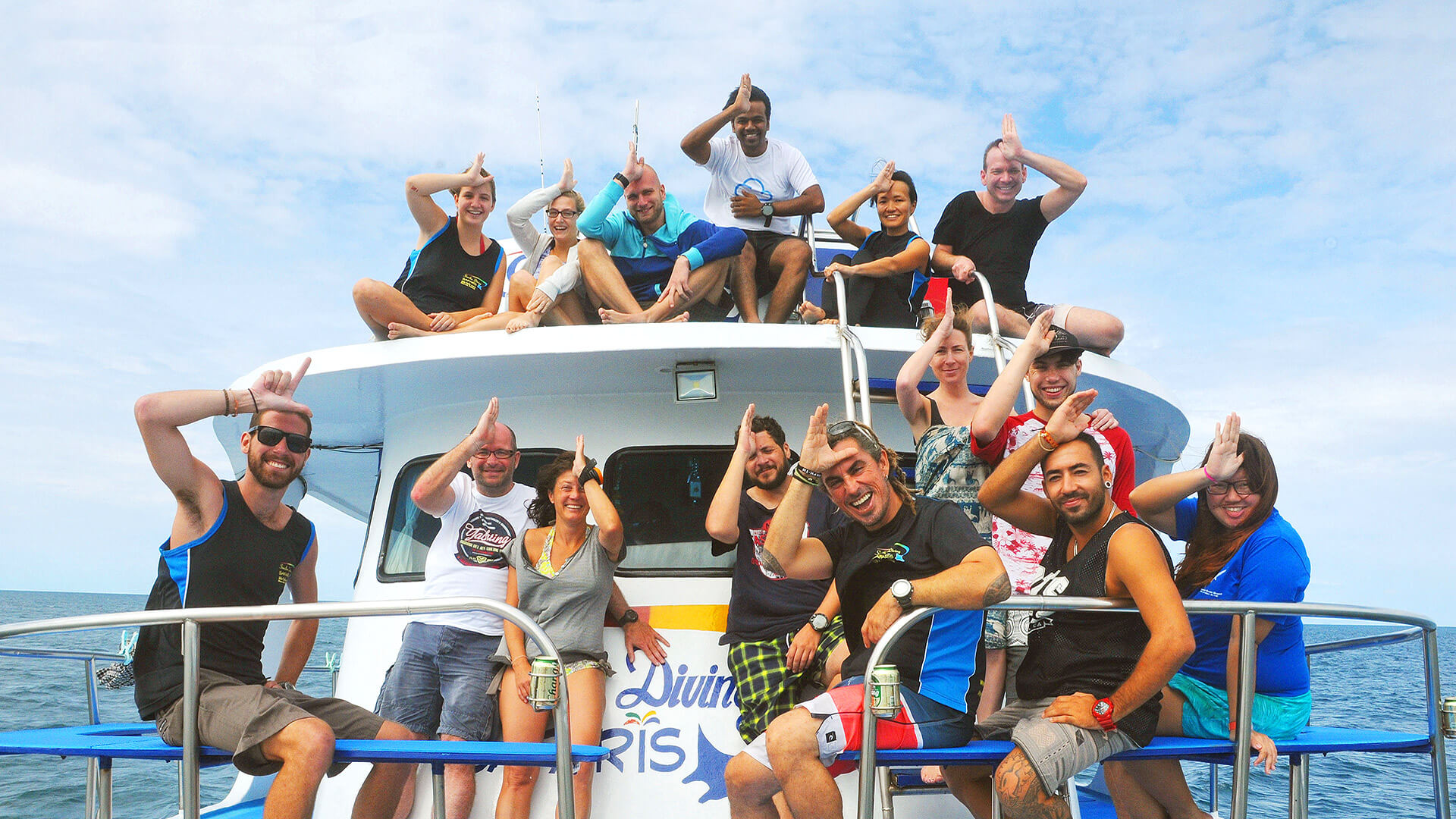 What is Liveaboard Diving?