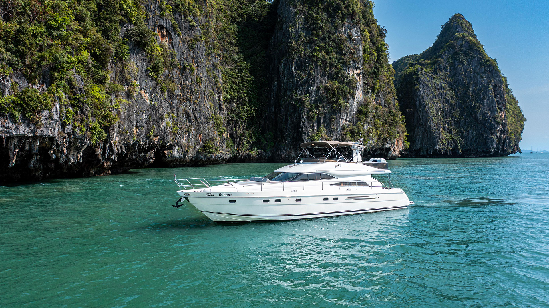 luxury yacht in phuket