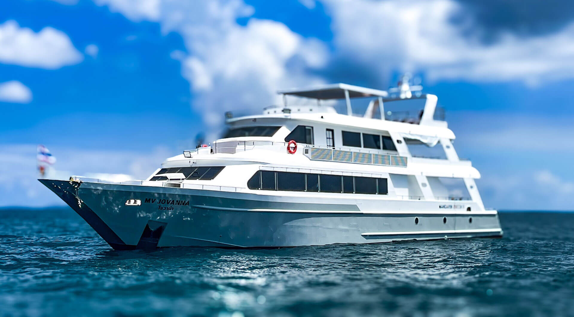 Mandarin Queen Liveaboard / Similan & Southern Islands / 4 Nights