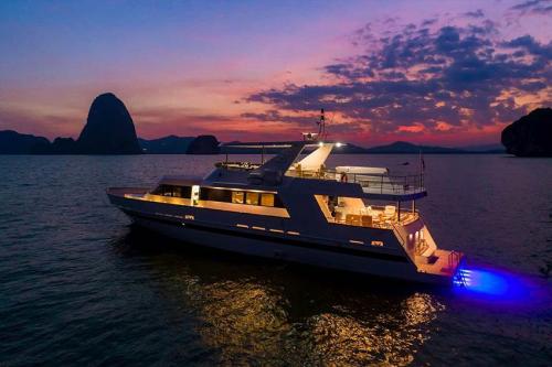 Ajao Sunrise Phuket Yacht Charter