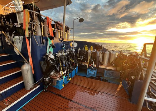 Aqua Liveaboard - Dive Deck