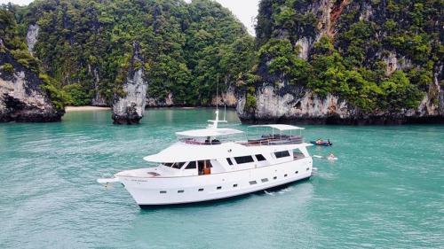 Siam Princess - Phang Nga Boat Charter