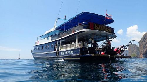 Phuket Dive Boat