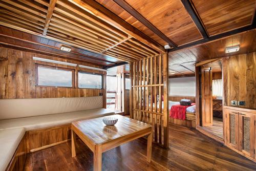 The Suite La Galigo Liveaboard