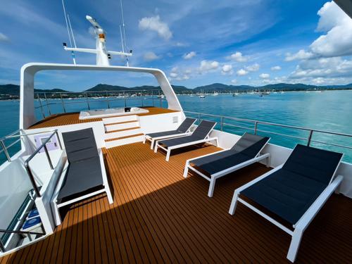 Mandarin Queen Liveaboard - Sundeck