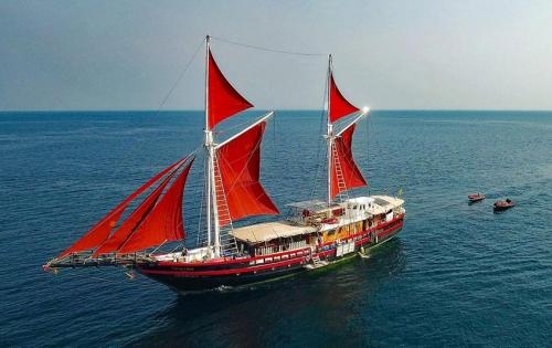 The Phinisi - Thailand Liveaboard