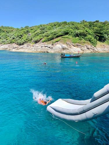 Water Slide Scuba Dive Boat