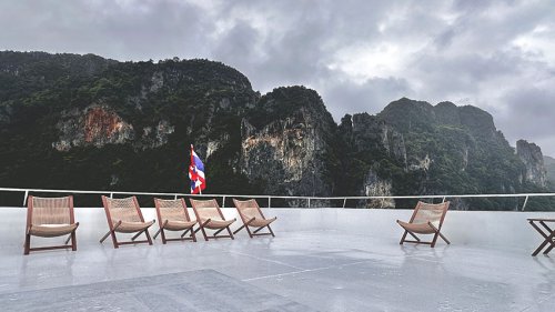 Raga - Sundeck - Area