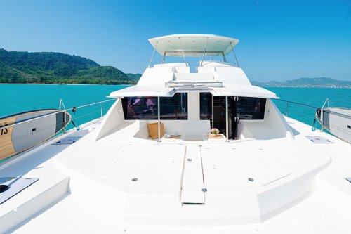 Sail La Vie - Bow Seating