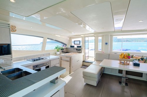 Sail La Vie - Interior Saloon