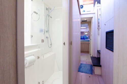 Sail La Vie Phuket - Interior Bathroom
