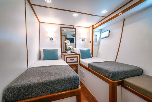 Siam Princess Twin Cabin