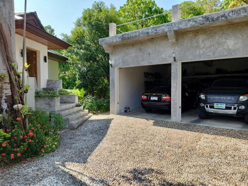 Double Garage